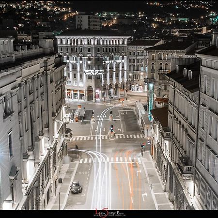 La Boutique Del Vento - Esclusivo In Pieno Centro Apartment Триест Екстериор снимка