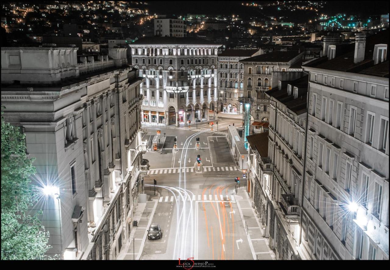 La Boutique Del Vento - Esclusivo In Pieno Centro Apartment Триест Екстериор снимка